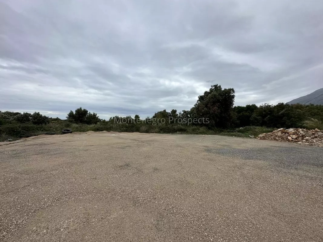 Grundstück in Utjeha, Montenegro, 2 056 m² - Foto 1