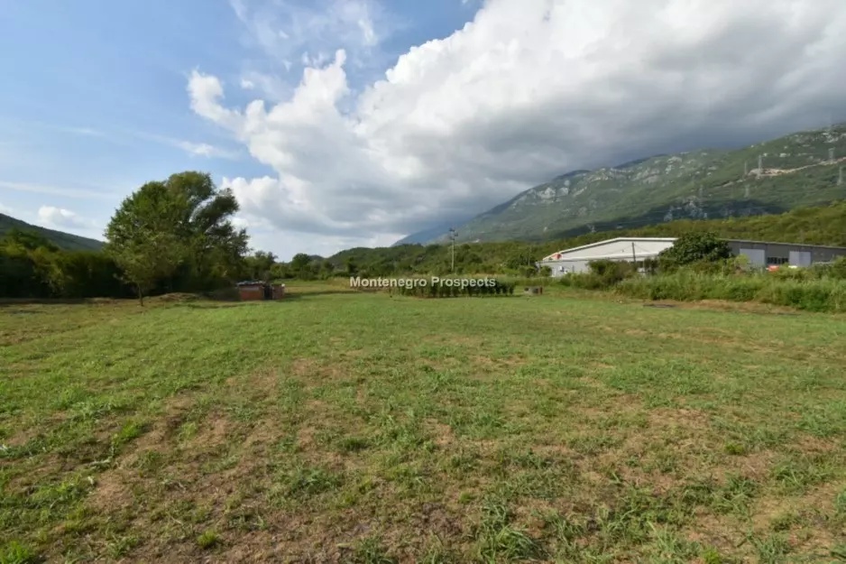 Terreno en Lastva, Montenegro, 7 333 m² - imagen 1