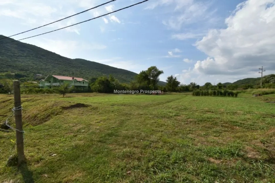 Terreno en Lastva, Montenegro, 7 333 m² - imagen 3