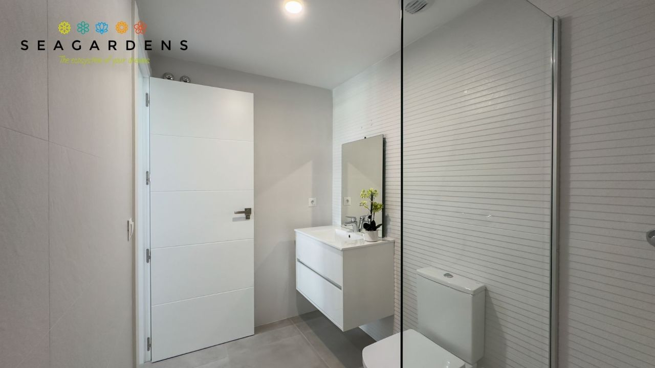 Apartment in Orihuela Costa, Spain, 77 m² - picture 11