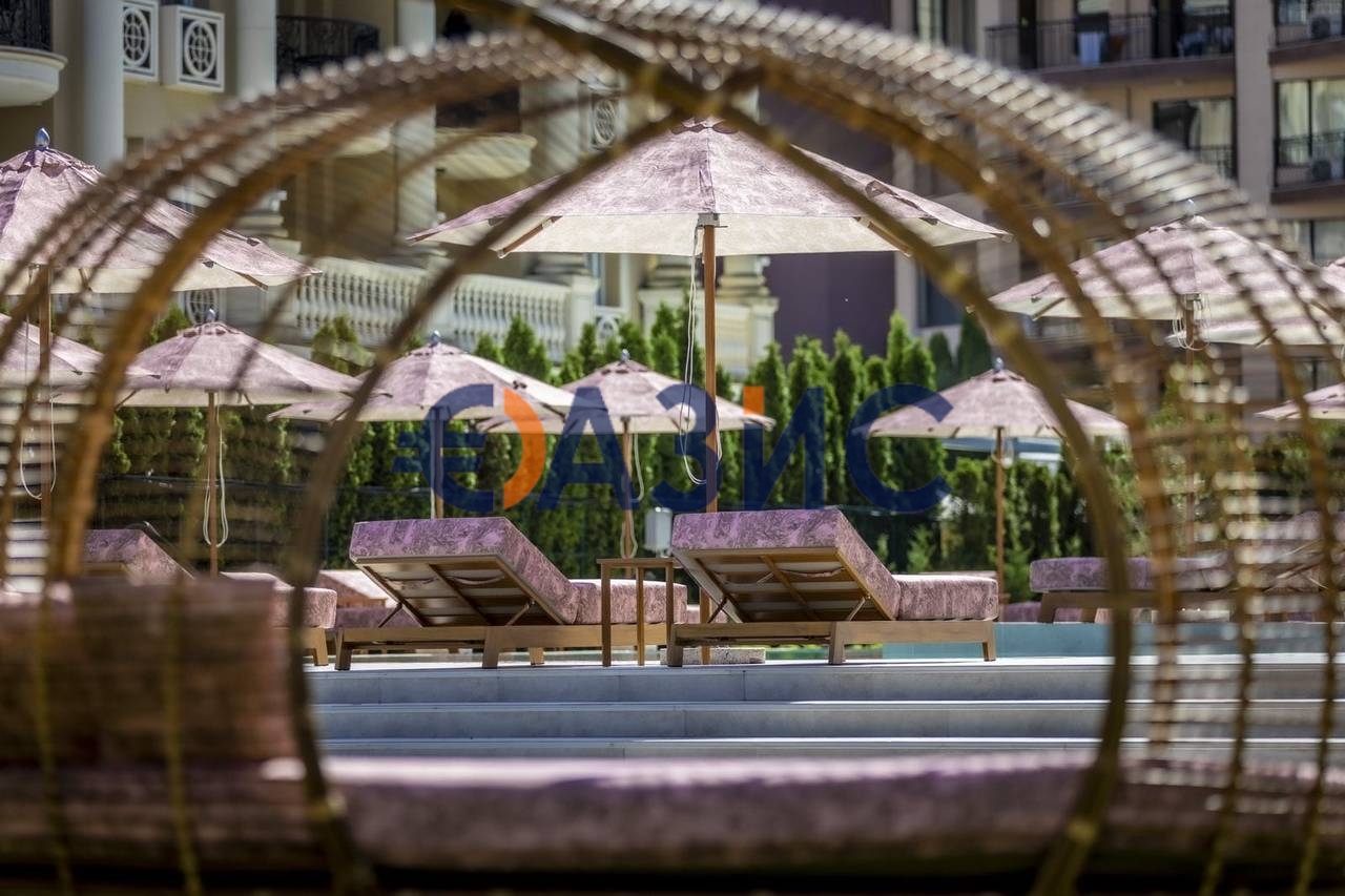 Appartement à Slantchev Briag, Bulgarie, 96.5 m² - image 1