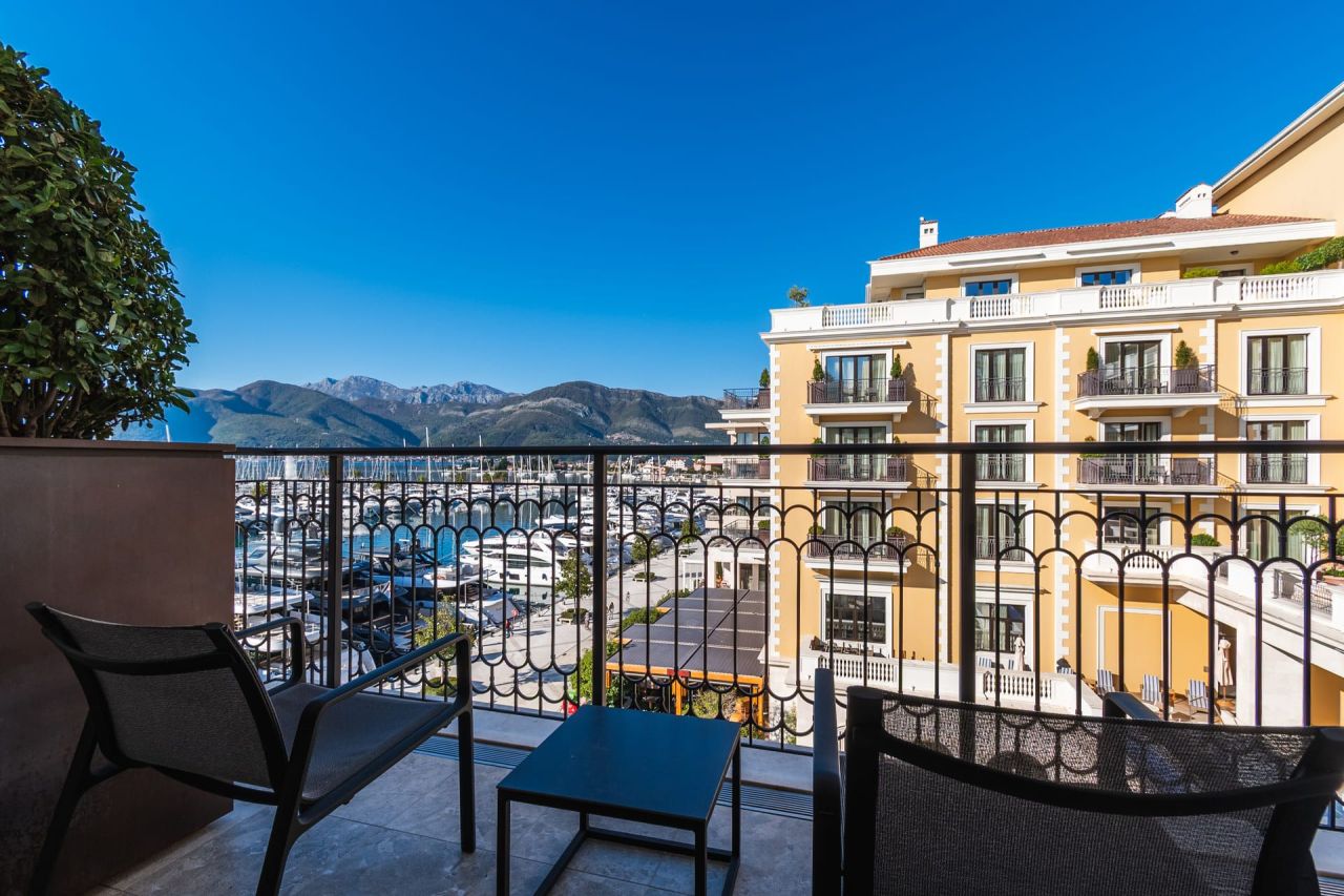 Apartment in Tivat, Montenegro, 252 m² - Foto 14