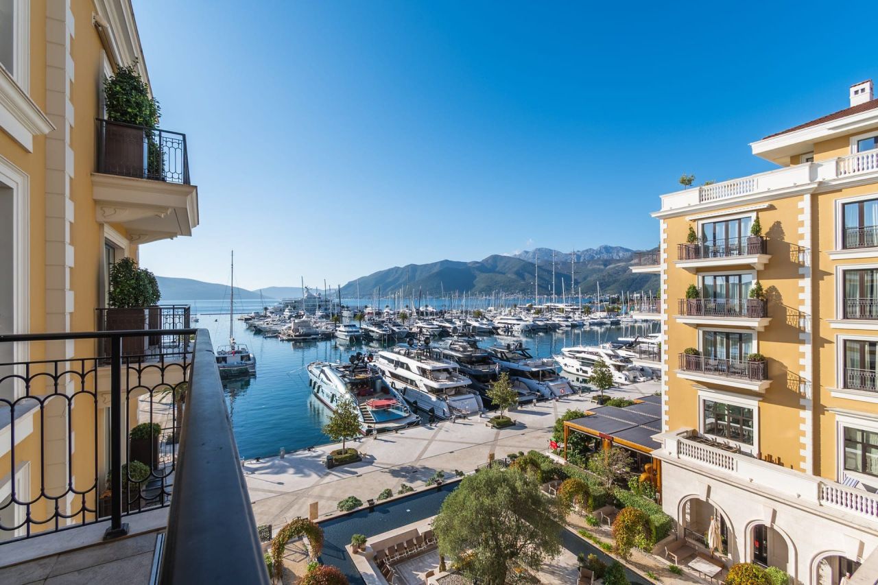 Apartment in Tivat, Montenegro, 252 m² - Foto 15