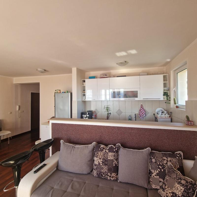 Piso en Petrovac, Montenegro, 70 m² - imagen 2