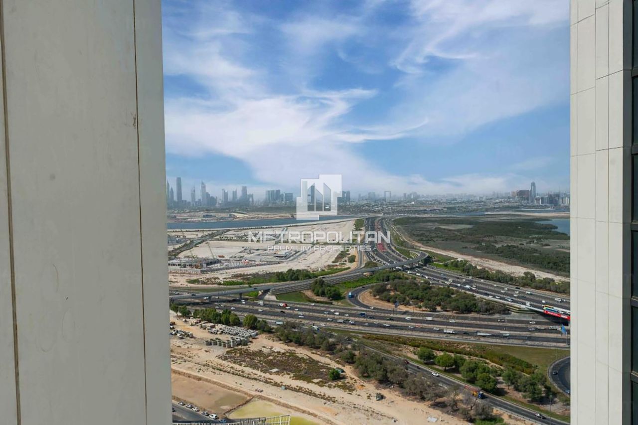 Apartment in Dubai, UAE, 98 m² - picture 14