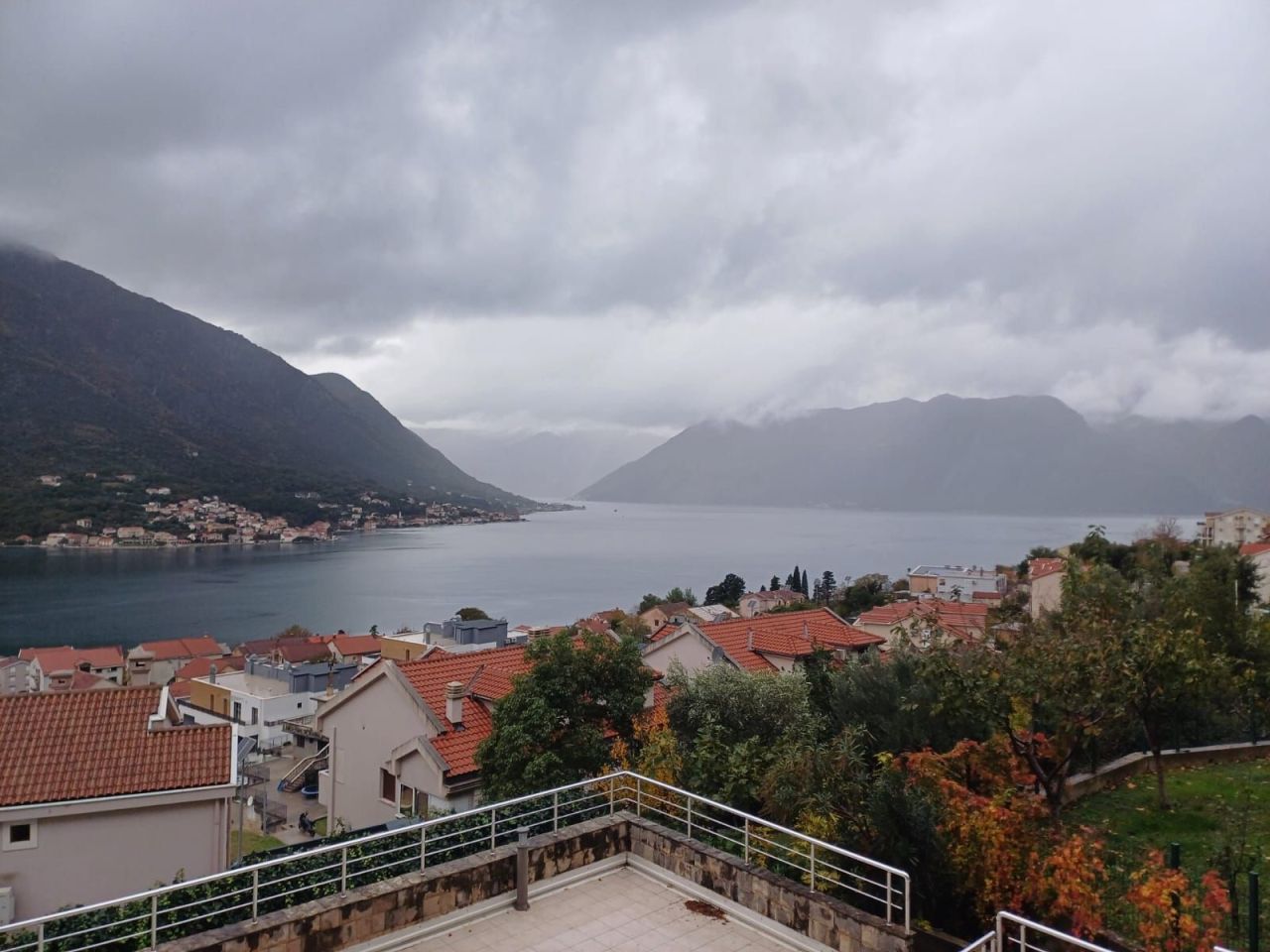 Flat in Dobrota, Montenegro, 69 m² - picture 3