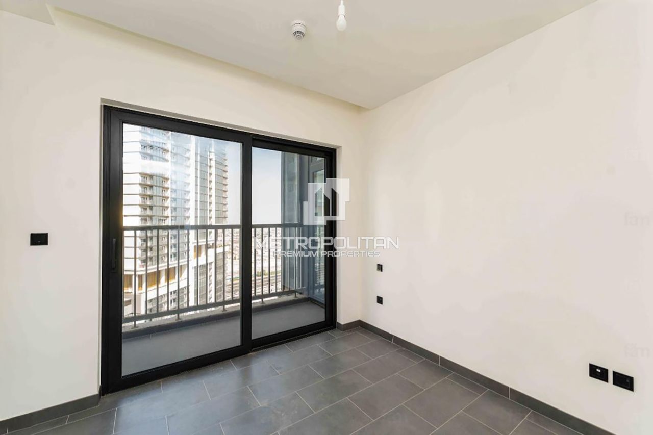 Apartment in Dubai, UAE, 98 m² - picture 16