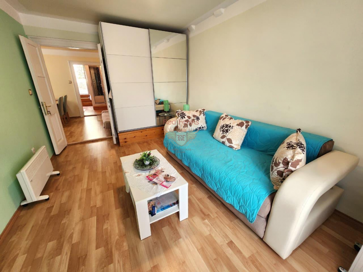 Flat in Kotor, Montenegro, 108 m² - picture 1