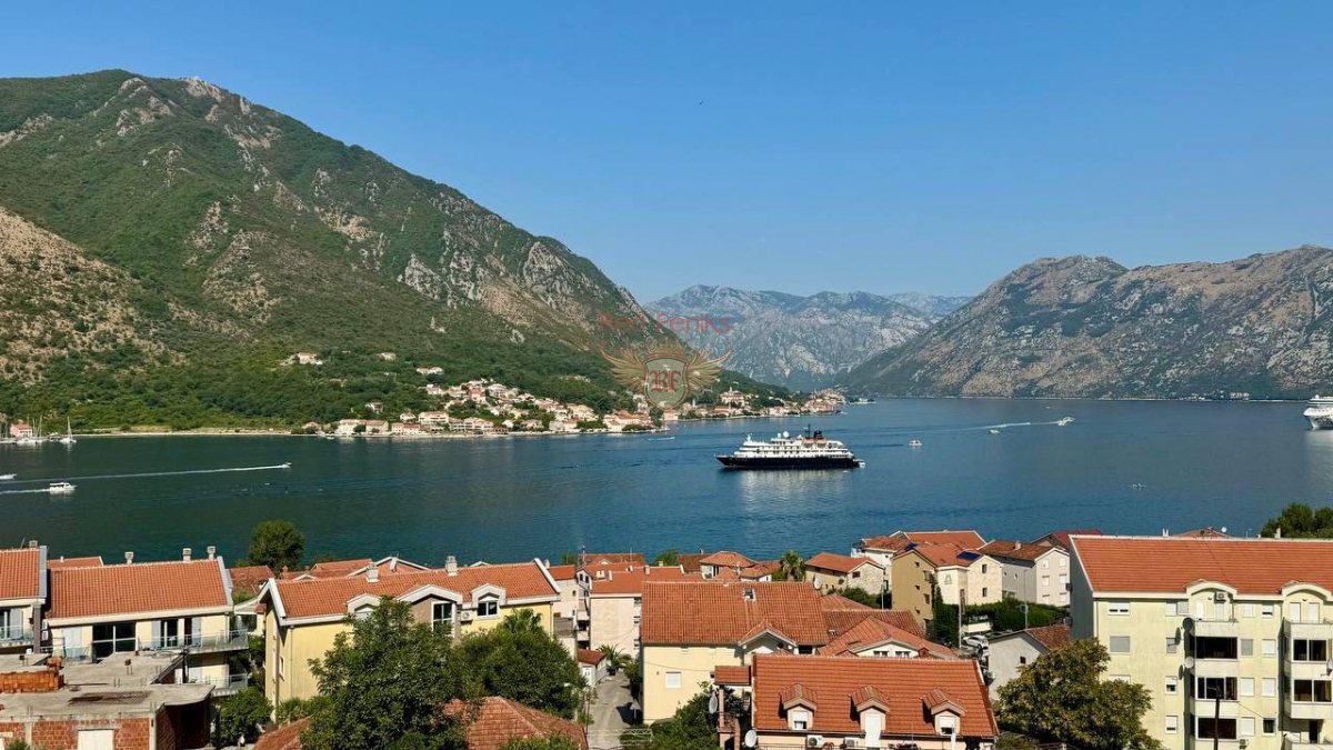 Appartamento a Kotor, Montenegro, 69 m² - foto 1