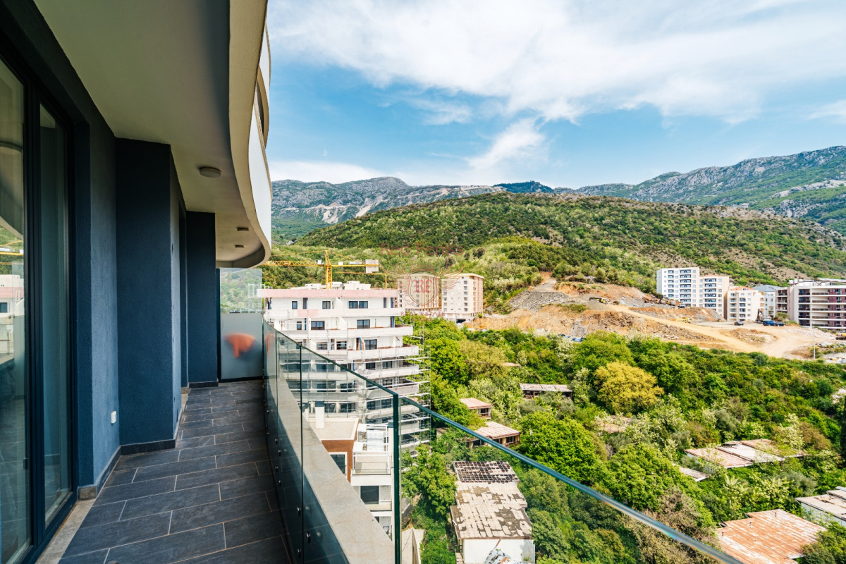 Flat in Becici, Montenegro, 65 m² - picture 2