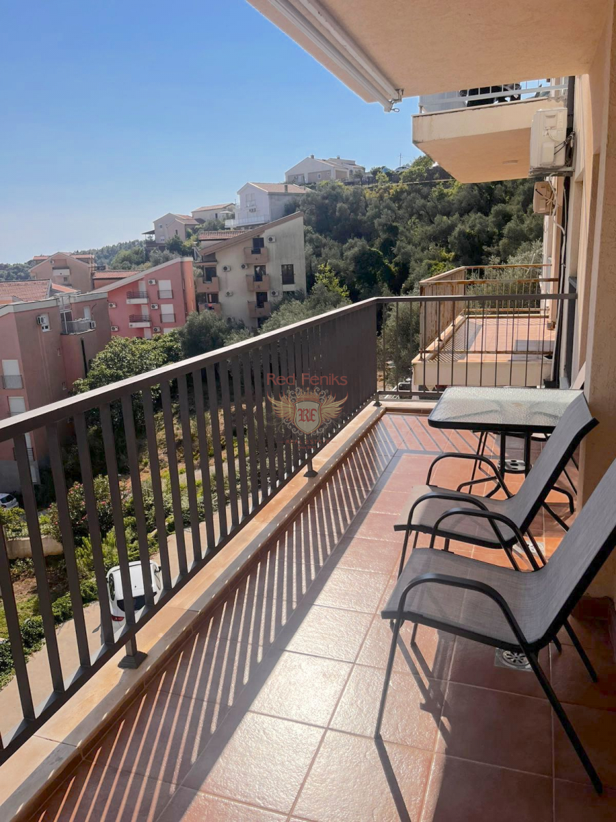 Flat in Petrovac, Montenegro, 81 m² - picture 2