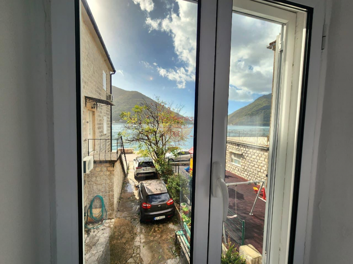 Flat in Kotor, Montenegro, 108 m² - picture 2