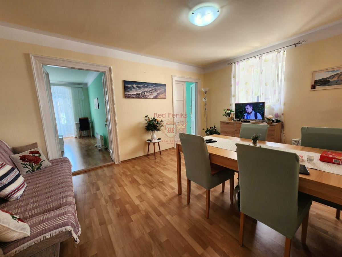 Flat in Kotor, Montenegro, 108 m² - picture 5