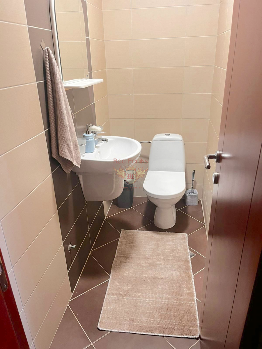 Flat in Petrovac, Montenegro, 81 m² - picture 9