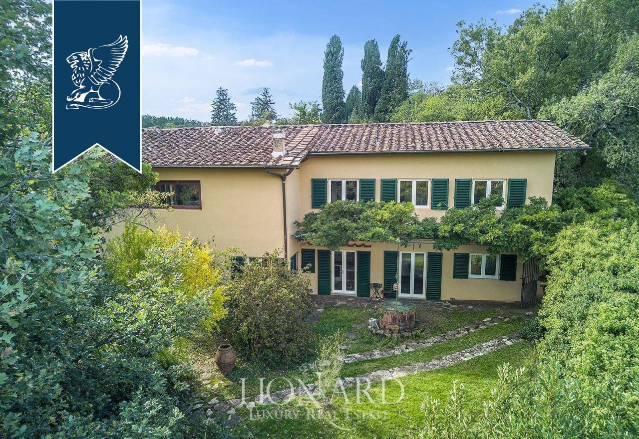 Villa a Firenze, Italia, 440 m² - foto 1