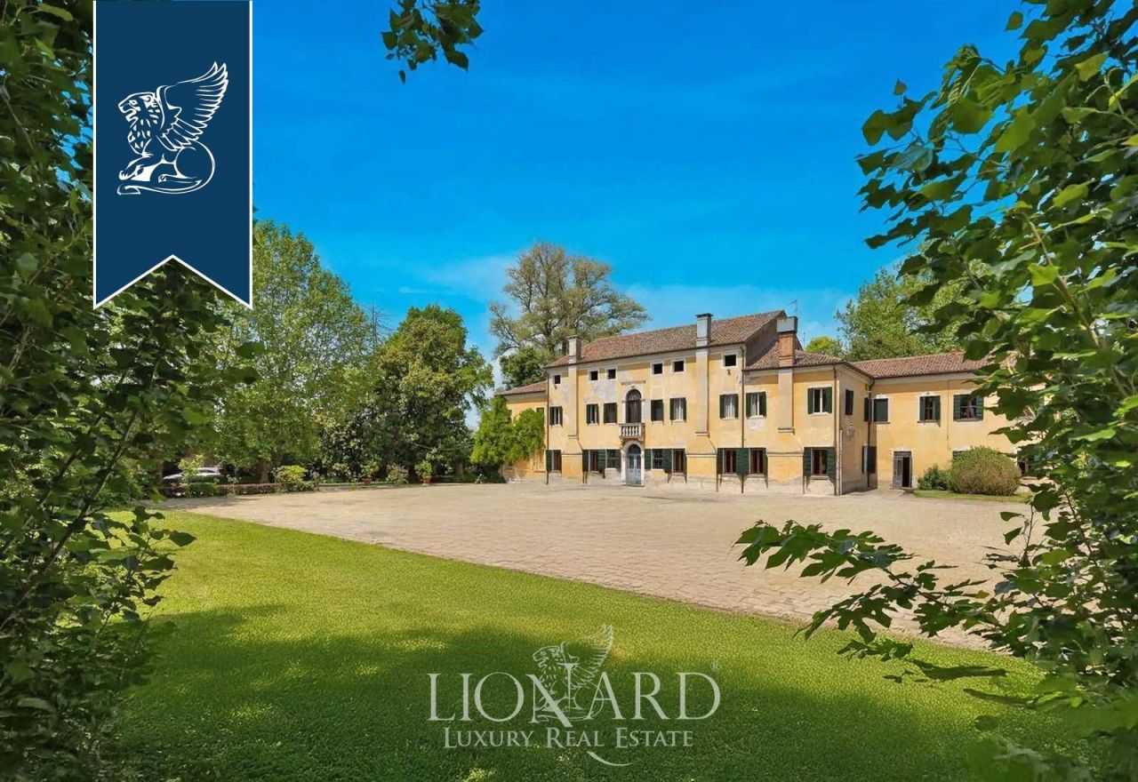 Villa a Padova, Italia, 1 200 m² - foto 2