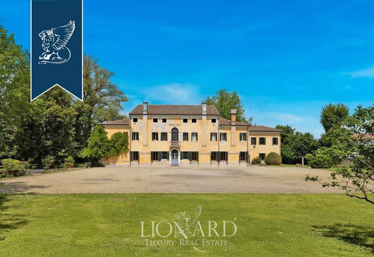 Villa a Padova, Italia, 1 200 m² - foto 3