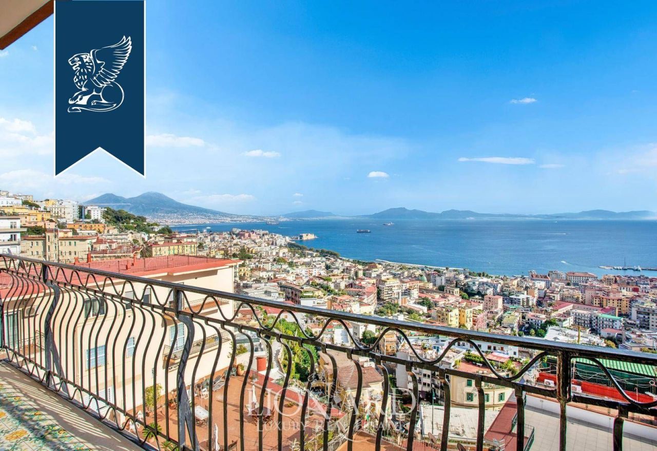 Appartamenti a Napoli, Italia, 250 m² - foto 5