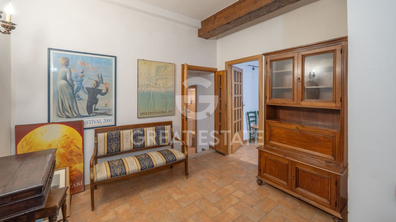Apartment in Spoleto, Italy, 60 m² - picture 8