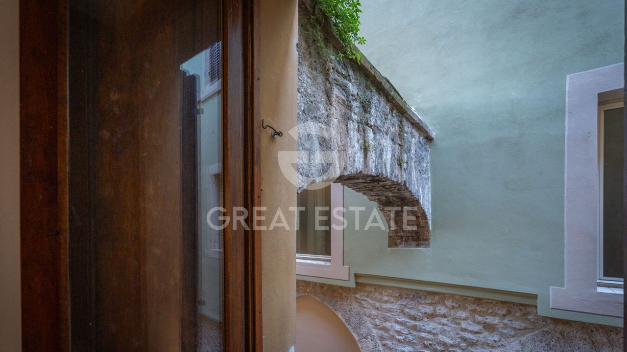 Apartment in Spoleto, Italy, 60 m² - picture 14