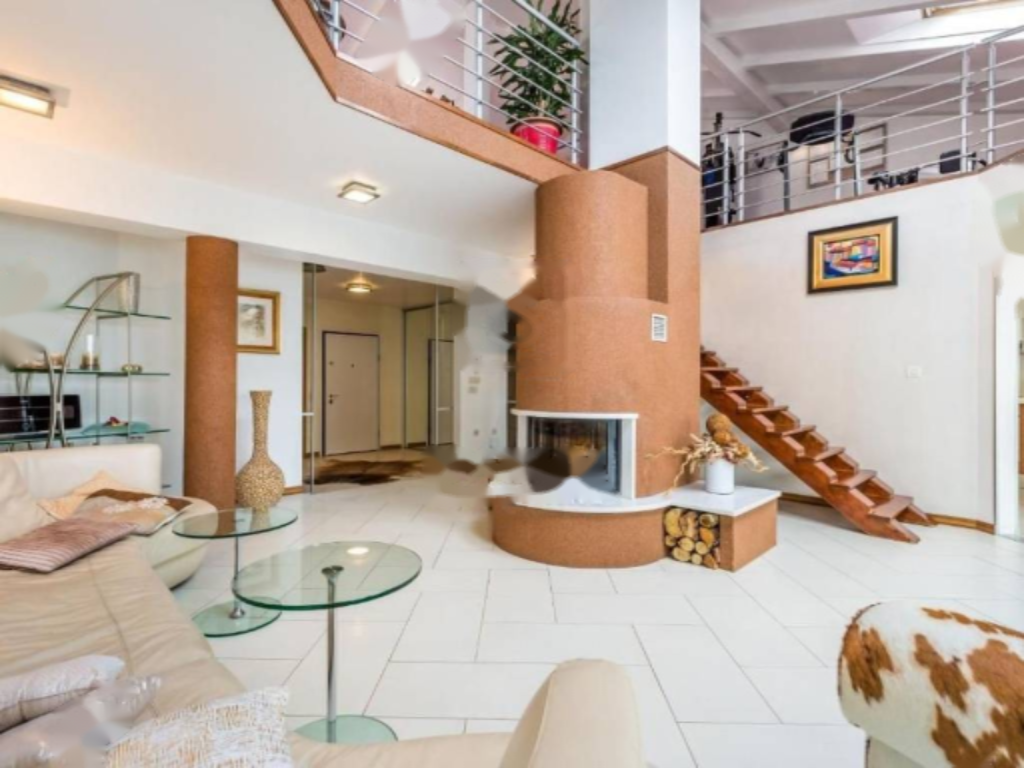 Appartamento a Opatija, Croazia, 222 m² - foto 1