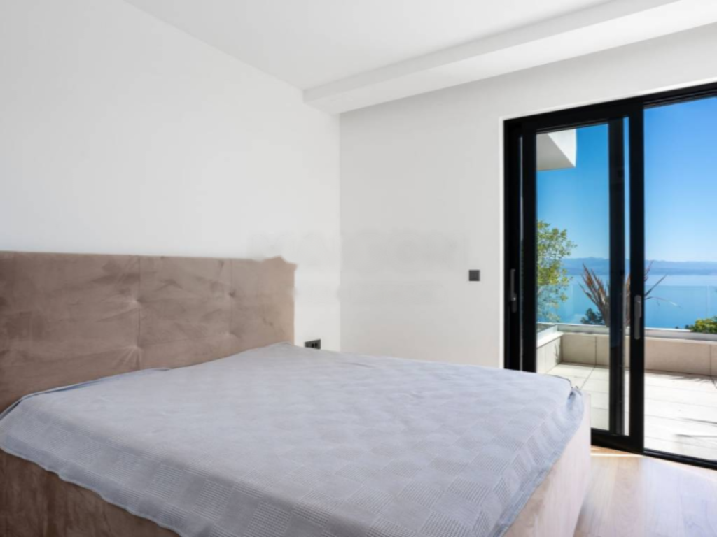 Flat in Opatija, Croatia, 70 m² - picture 2