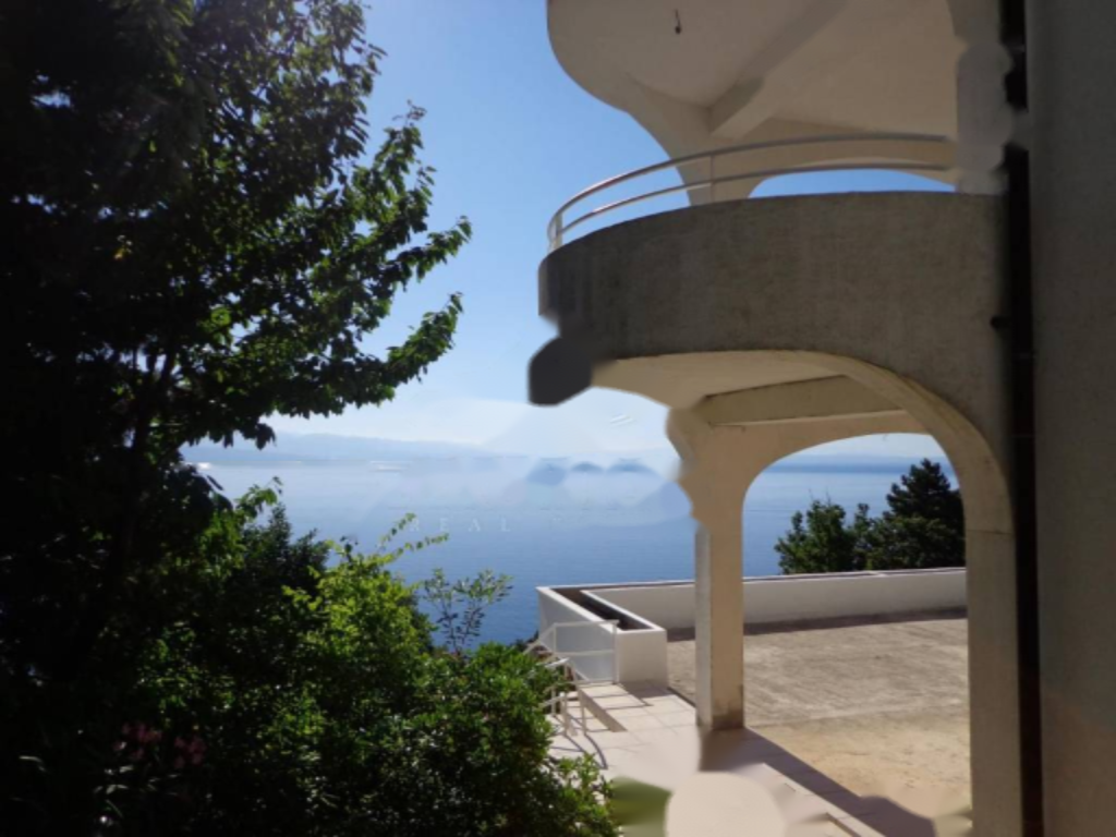 Flat in Opatija, Croatia, 187 m² - picture 2