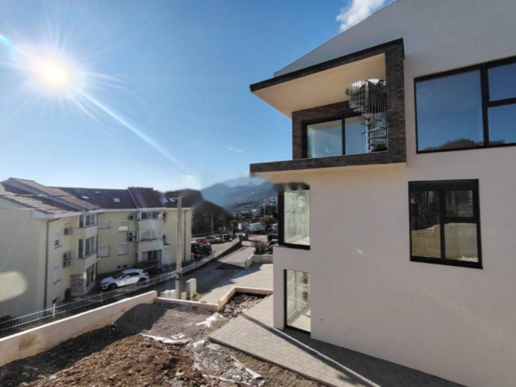 Flat in Opatija, Croatia, 148 m² - picture 3