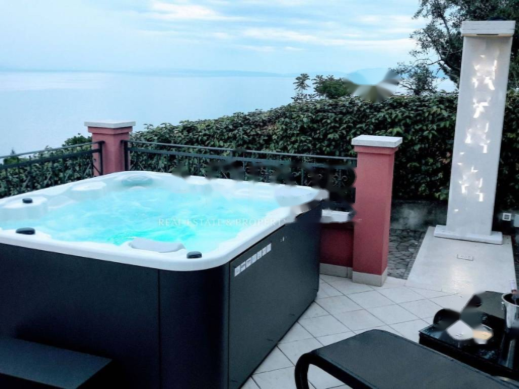 Maison à Opatija, Croatie, 550 m² - image 5