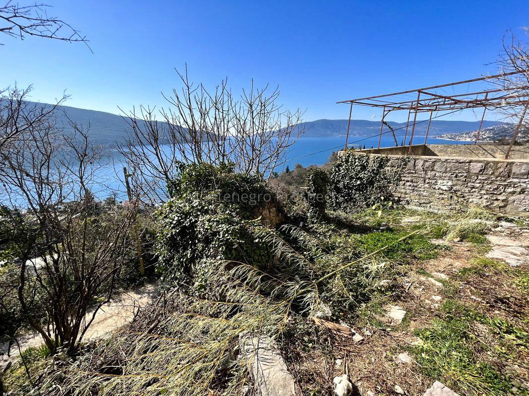 Terreno a Kumbor, Montenegro, 2 709 m2 - foto 4