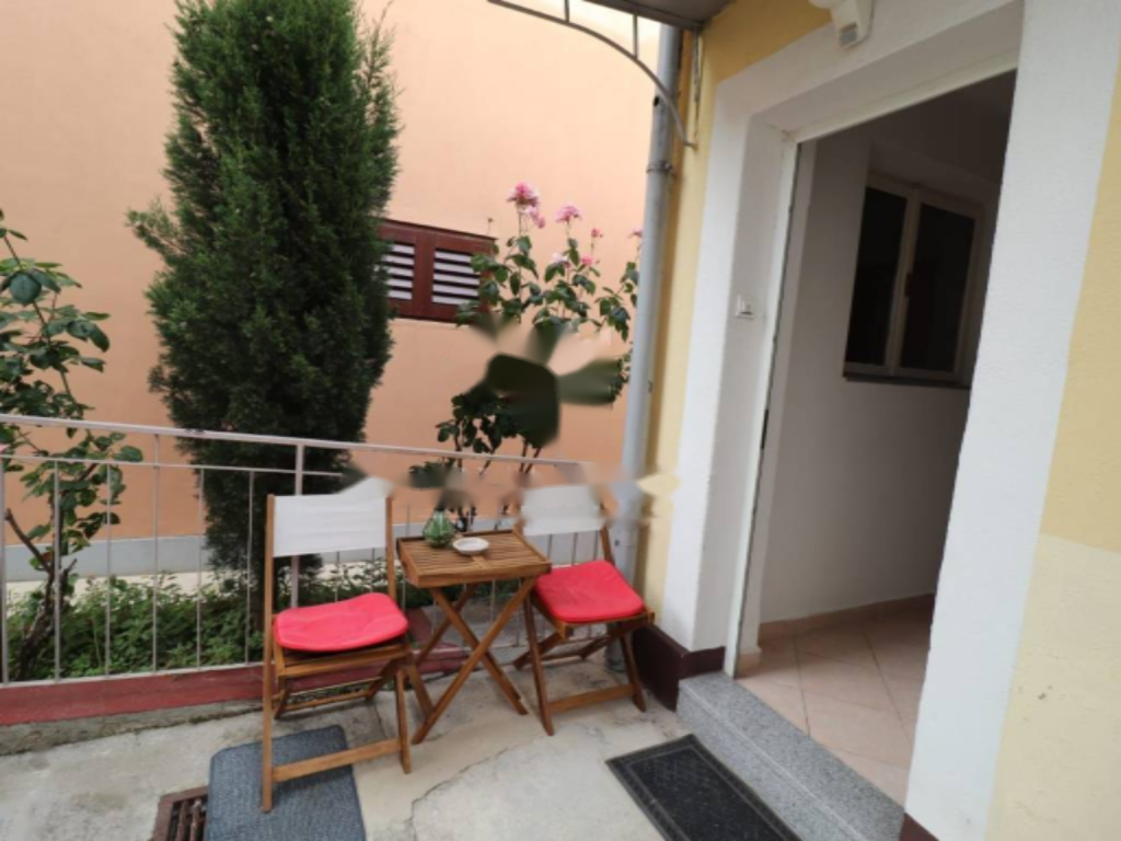 Flat in Opatija, Croatia, 42 m² - picture 8