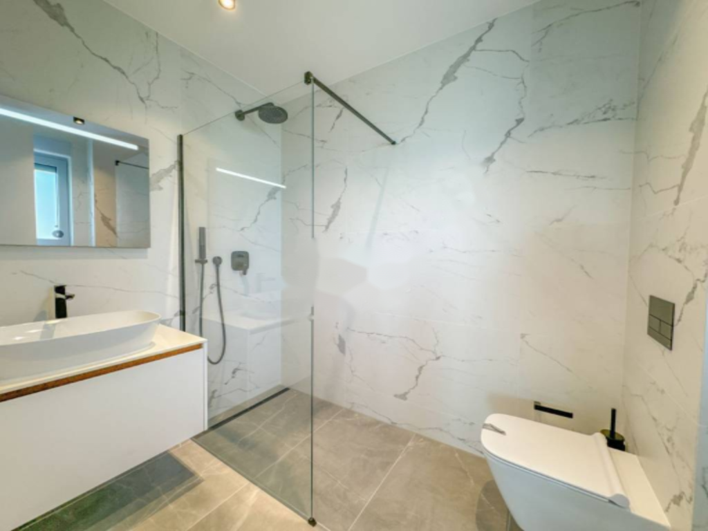 Piso en Opatija, Croacia, 110 m² - imagen 17