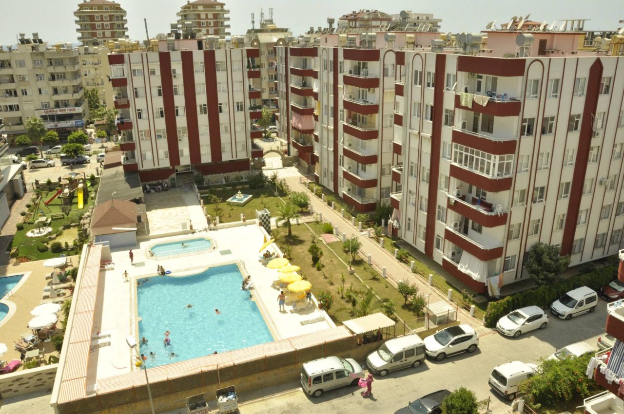 Flat in Alanya, Turkey, 85 000 m² - picture 1