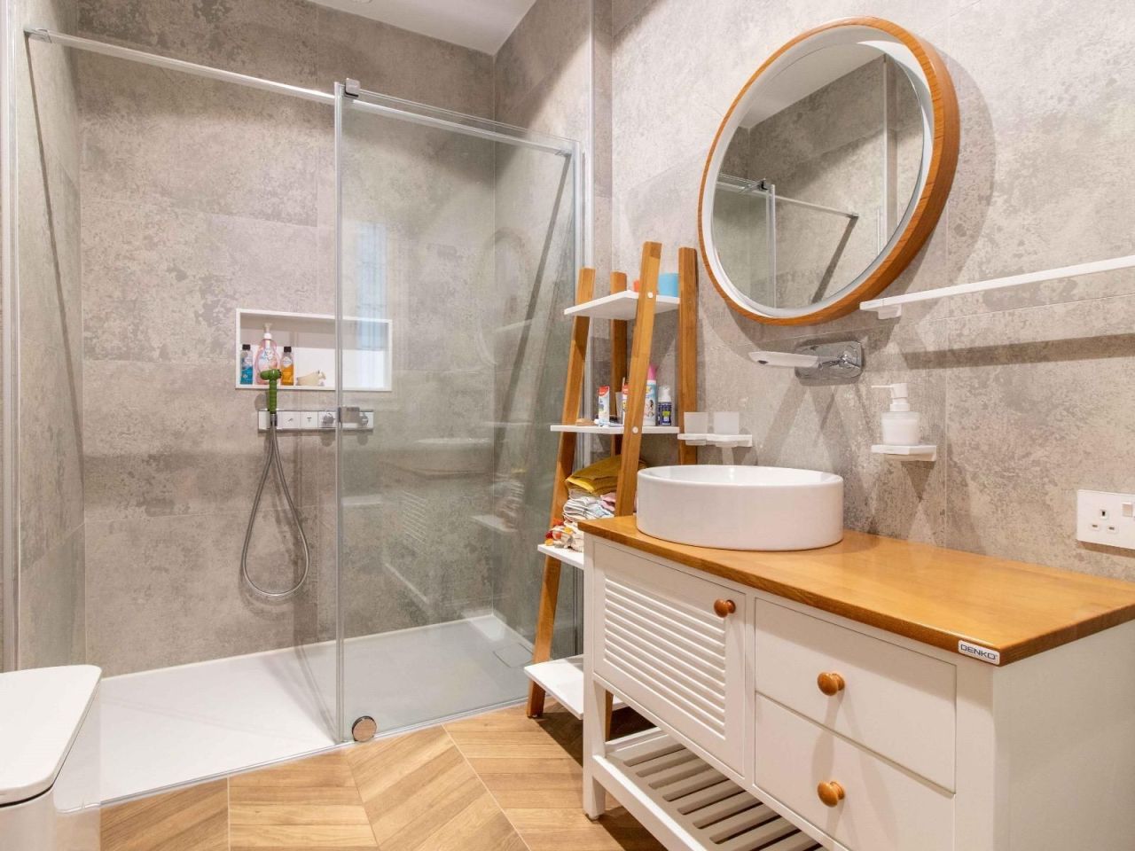 Casa en Kyrenia, Chipre, 745 m² - imagen 8