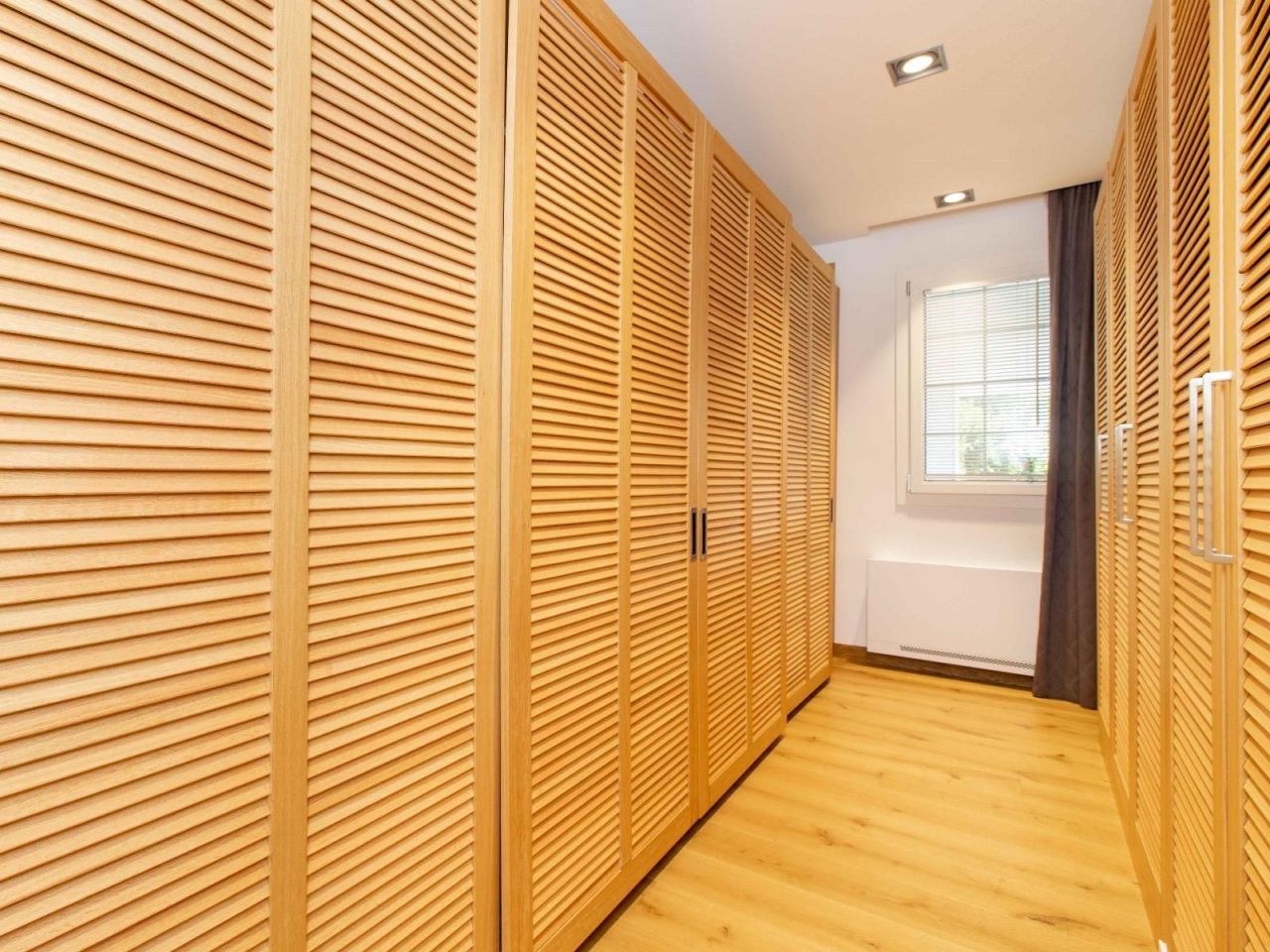 Casa en Kyrenia, Chipre, 745 m² - imagen 6