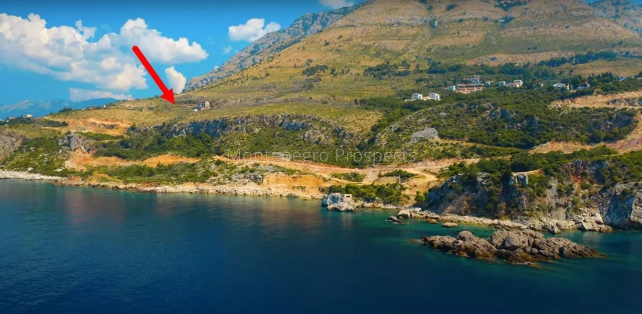 Terreno a Rezevici, Montenegro, 6 763 m2 - foto 1