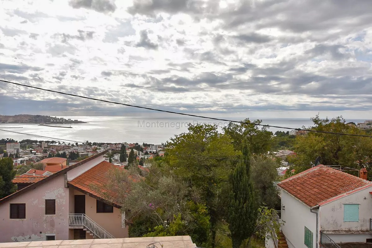 Terreno a Bar, Montenegro, 2 112 m2 - foto 4