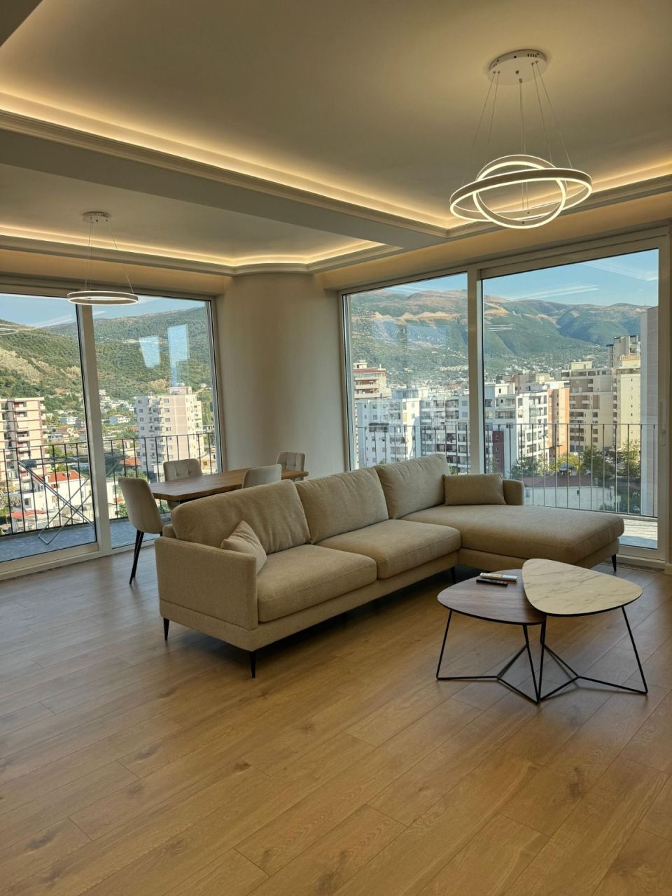 Appartamenti a Valona, Albania, 121 m² - foto 1