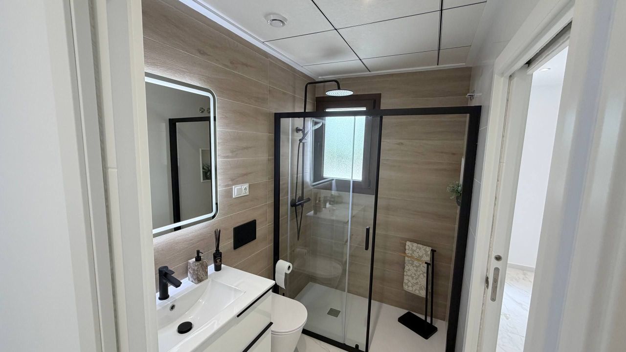 Villa in Polop de la Marina, Spain, 129 m² - picture 12