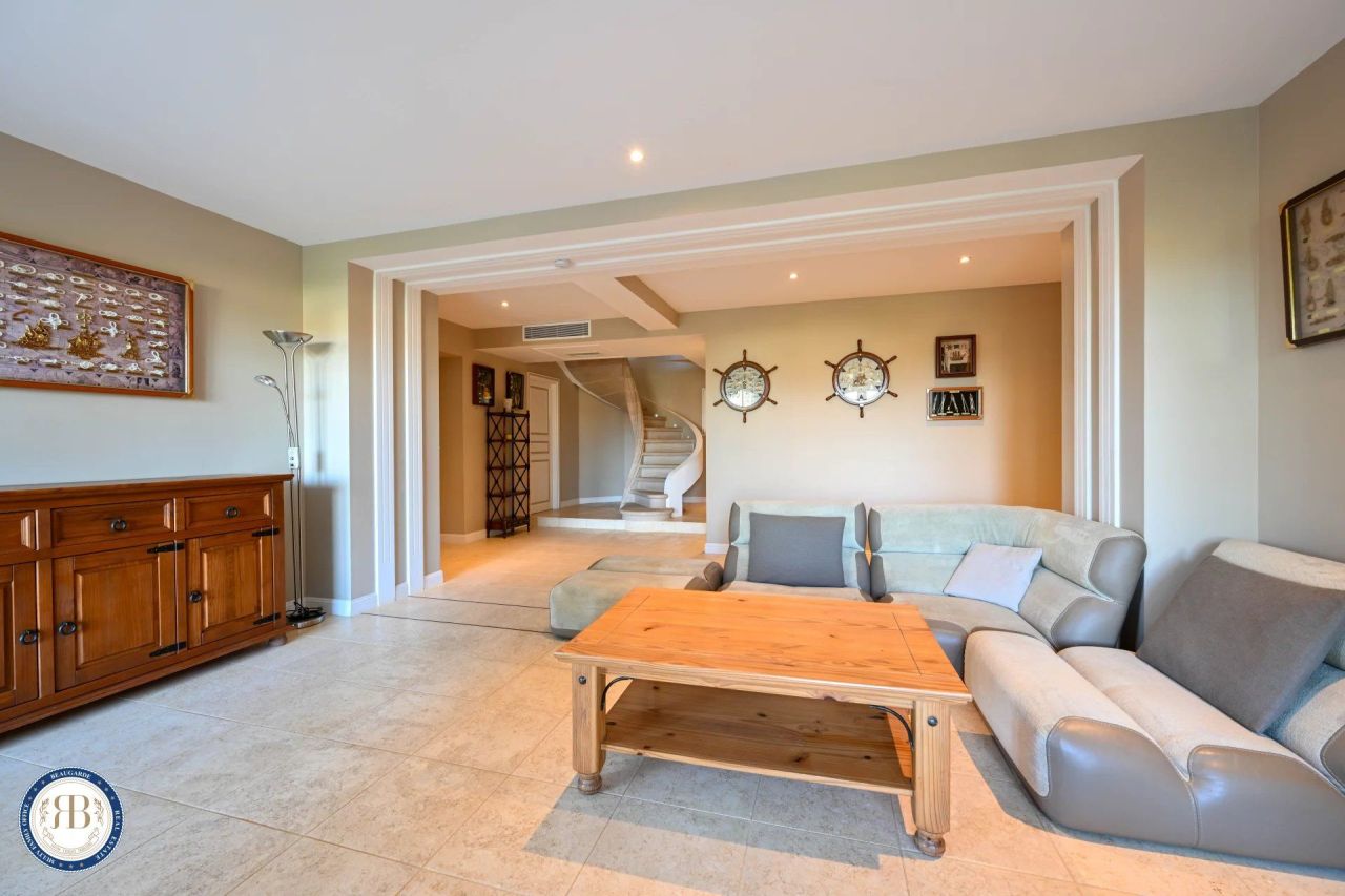 Appartamento a Antibes, Francia, 230 m² - foto 18