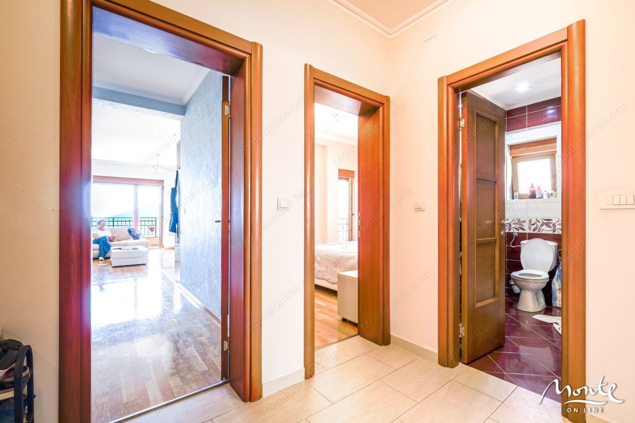 Apartamento en Zelenika, Montenegro, 78 m² - imagen 2