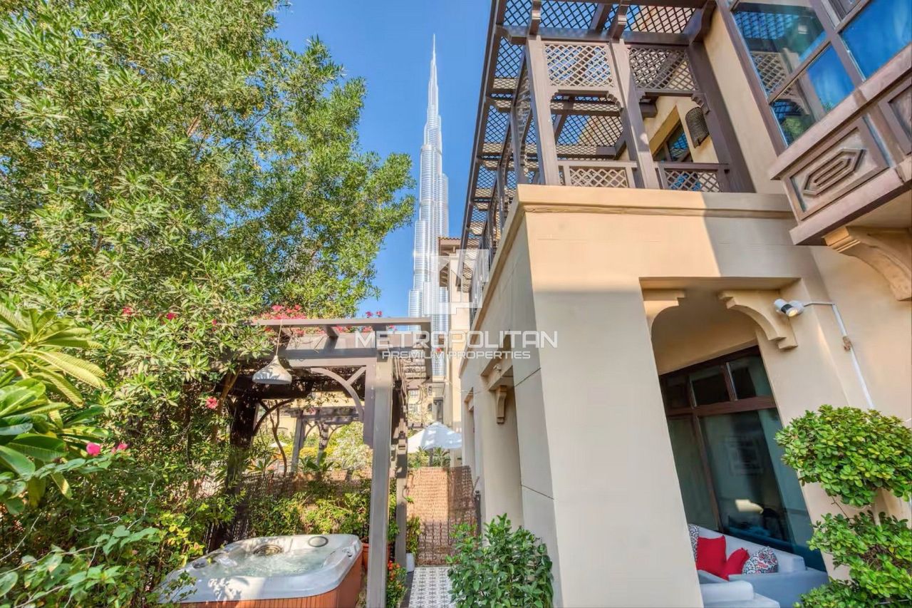 Apartment in Dubai, UAE, 130 m² - picture 1