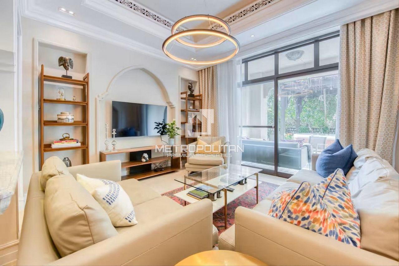 Apartment in Dubai, UAE, 130 m² - picture 2