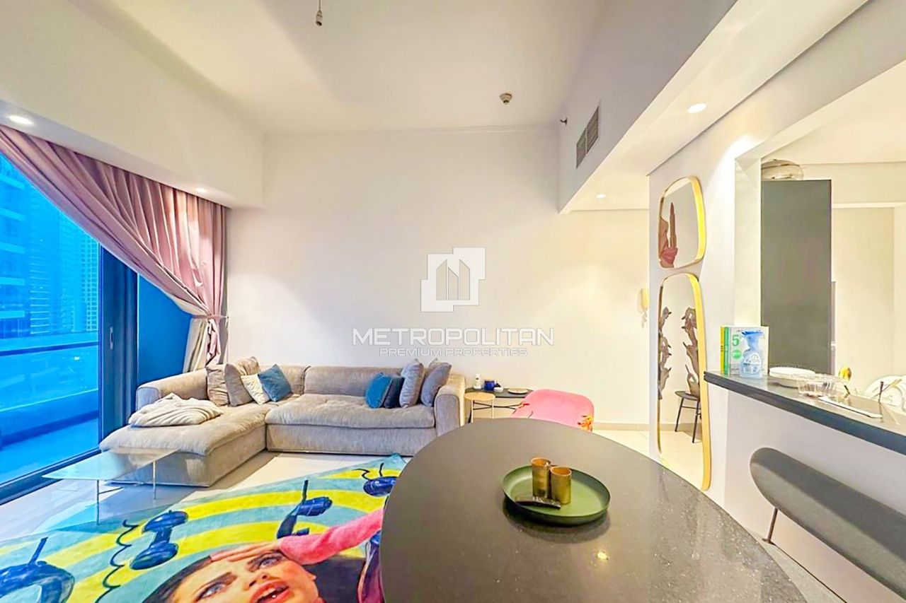 Apartment in Dubai, UAE, 77 m² - picture 5