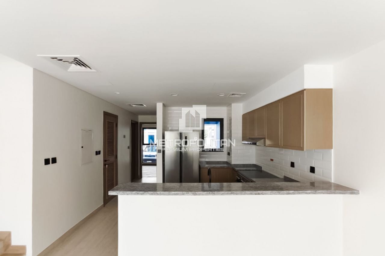 Casa adosada en Dubái, EAU, 144 m² - imagen 7