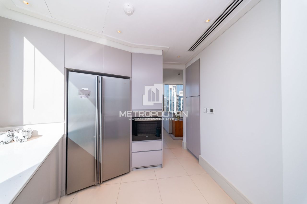 Apartment in Dubai, UAE, 127 m² - picture 9