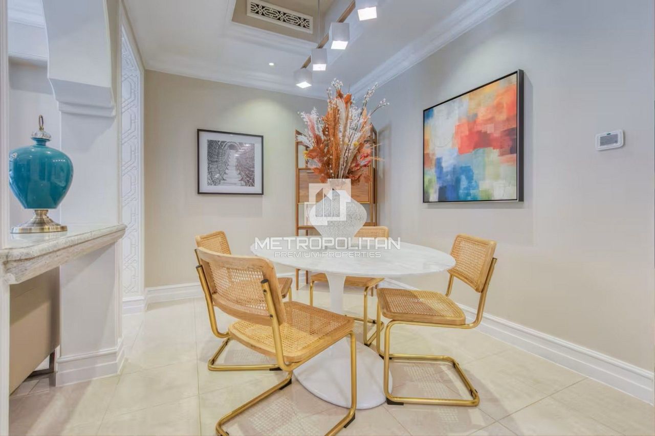 Apartment in Dubai, UAE, 130 m² - picture 11