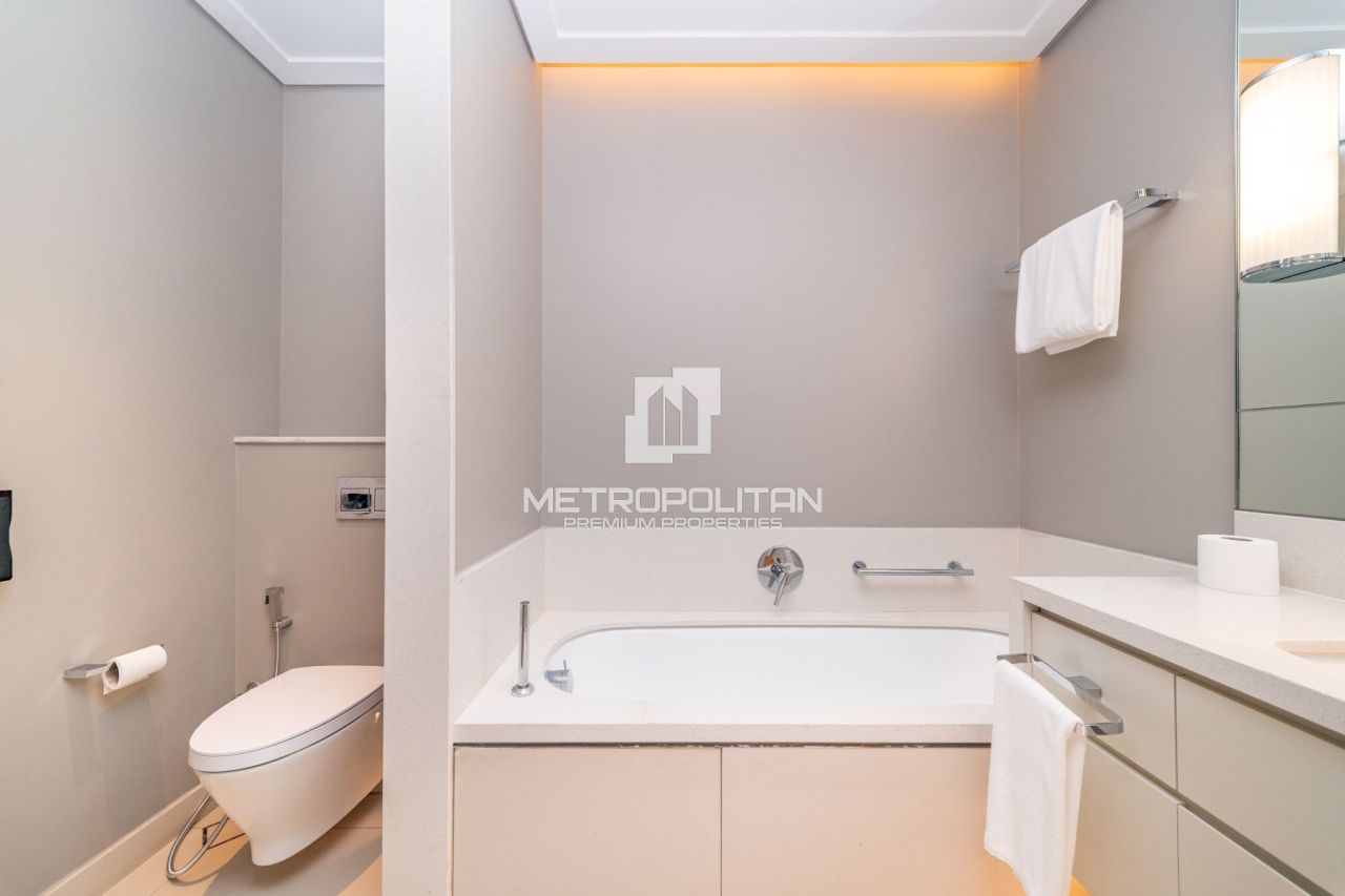 Apartment in Dubai, UAE, 127 m² - picture 17