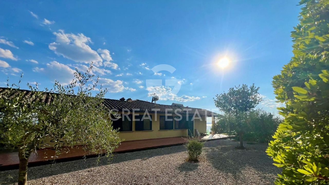 Villa a Magione, Italia, 266.2 m² - foto 7