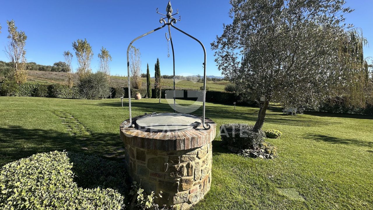 House Monte San Savino, Italy, 167.15 m² - picture 8